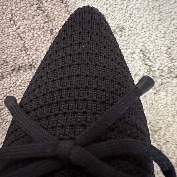 Rothy’s The Bow Point, size 9, Blackout special edition - Picture 2 of 11